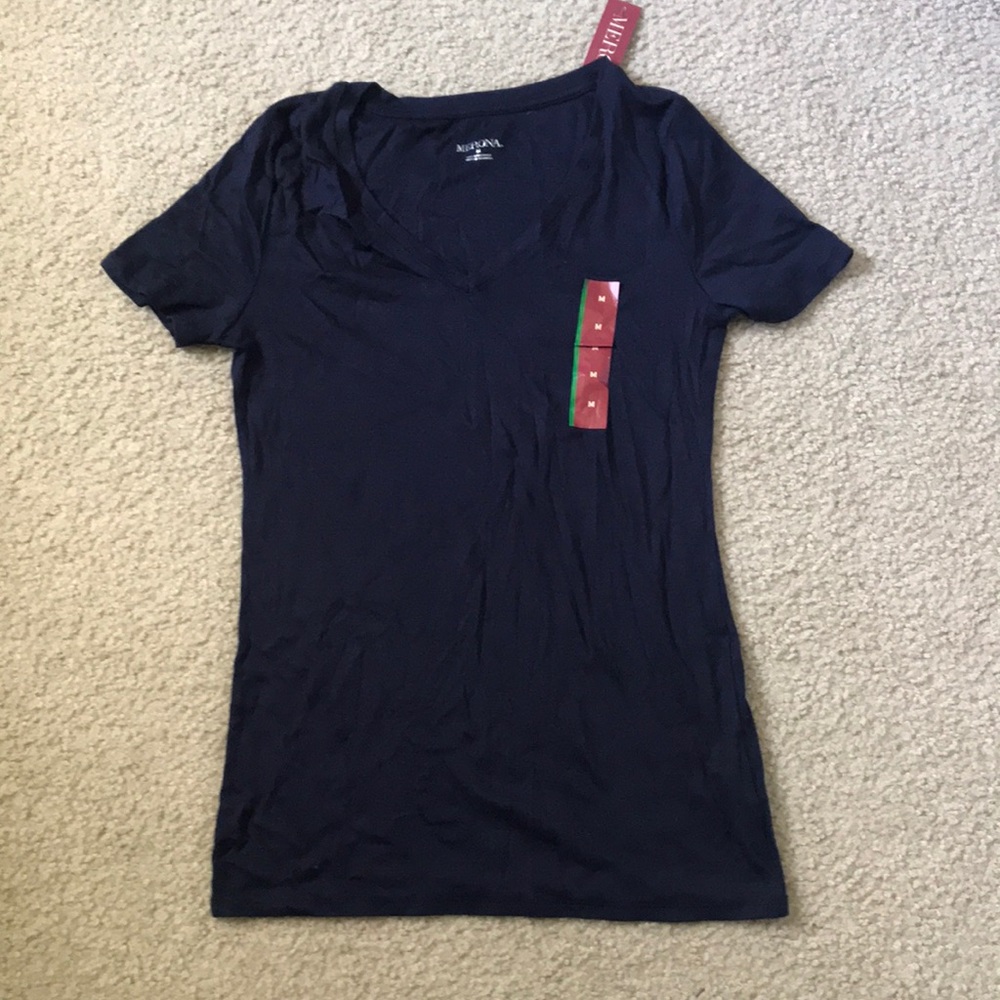 Navy tee-shirt